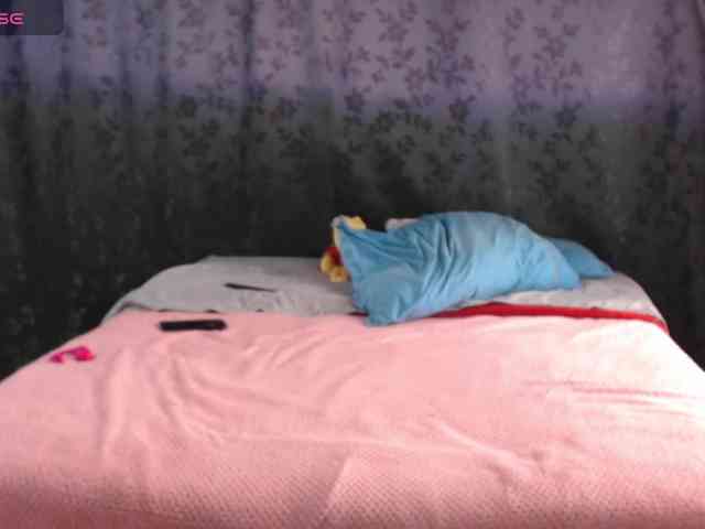 miia-1bigass webcam