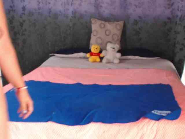 miia-1bigass webcam