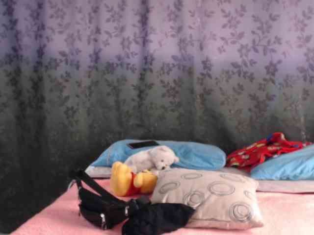miia-1bigass webcam