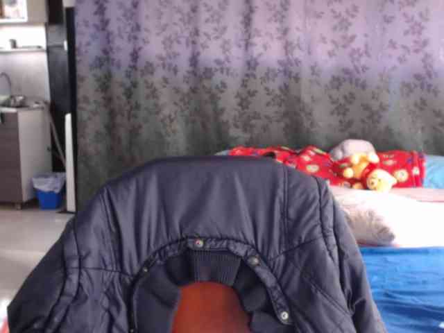 miia-1bigass webcam