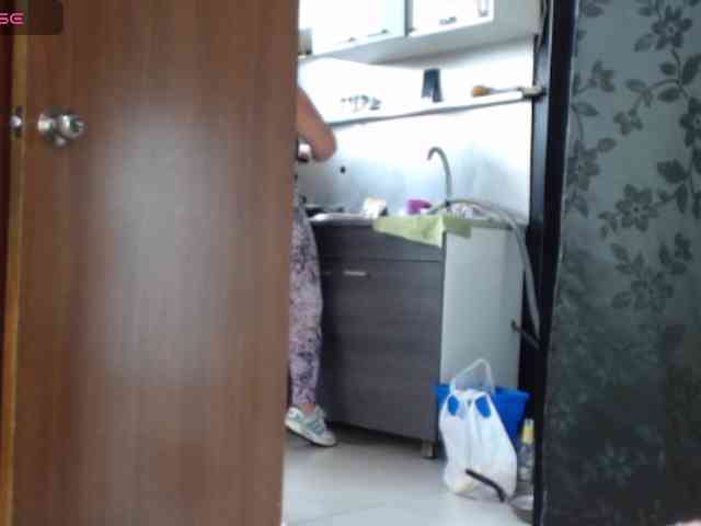 miia-1bigass webcam