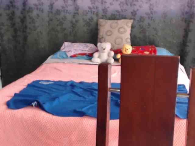 miia-1bigass webcam