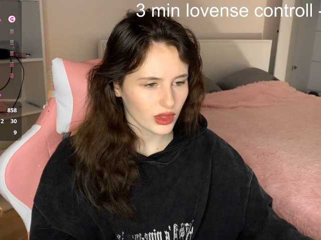 MilaElin live cam on BongaCams