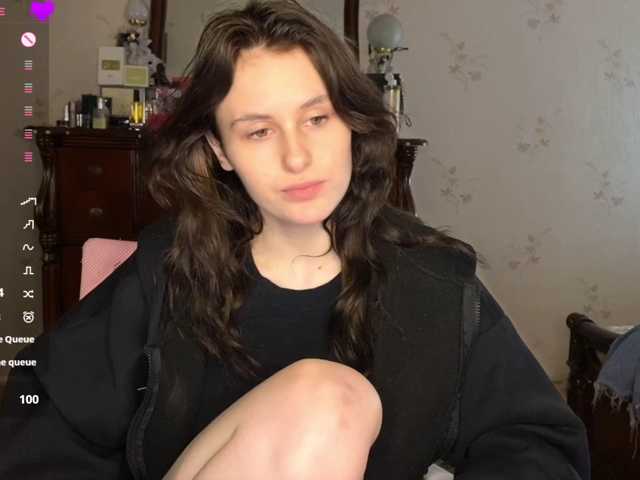 MilaElin live cam on BongaCams