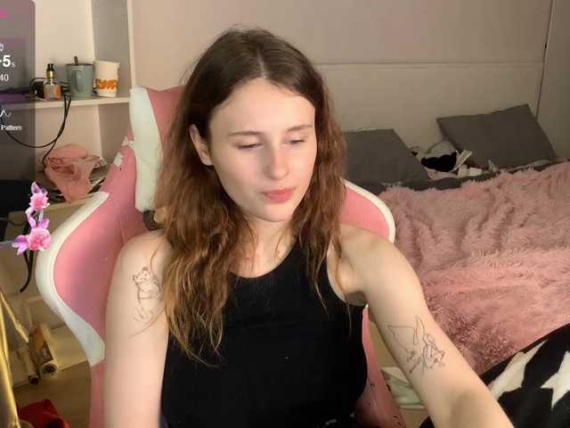 MilaElin live cam on BongaCams