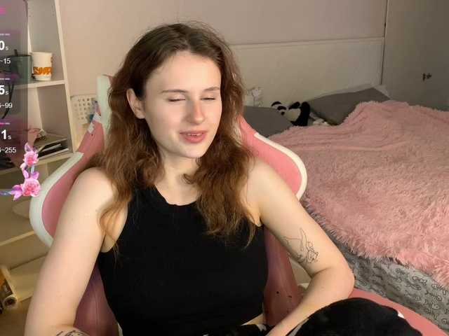 MilaElin live cam on BongaCams
