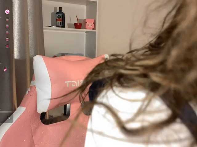 MilaElin live cam on BongaCams