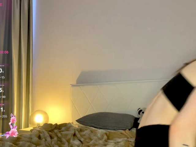 MilaElin live webcam show