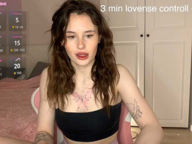 MilaElin live cam on BongaCams