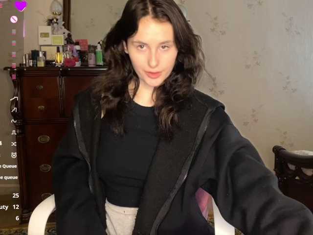 MilaElin live cam on BongaCams