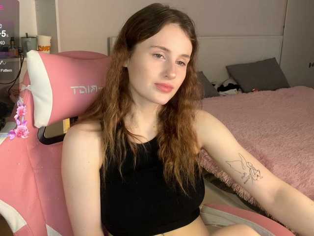 MilaElin live cam on BongaCams