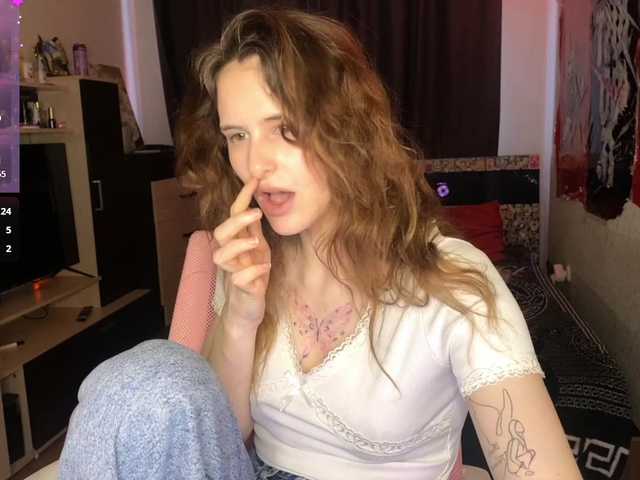 MilaElin live cam on BongaCams