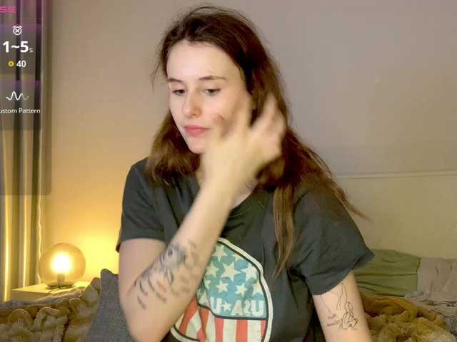 MilaElin live webcam show