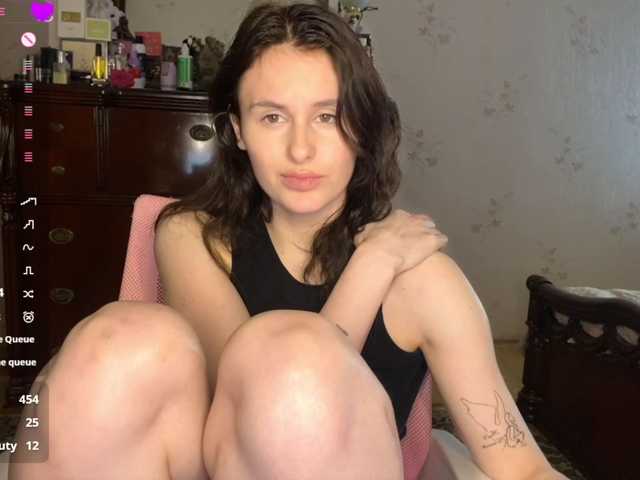 MilaElin live cam on BongaCams