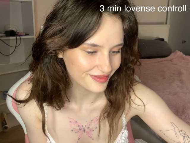 MilaElin live cam on BongaCams