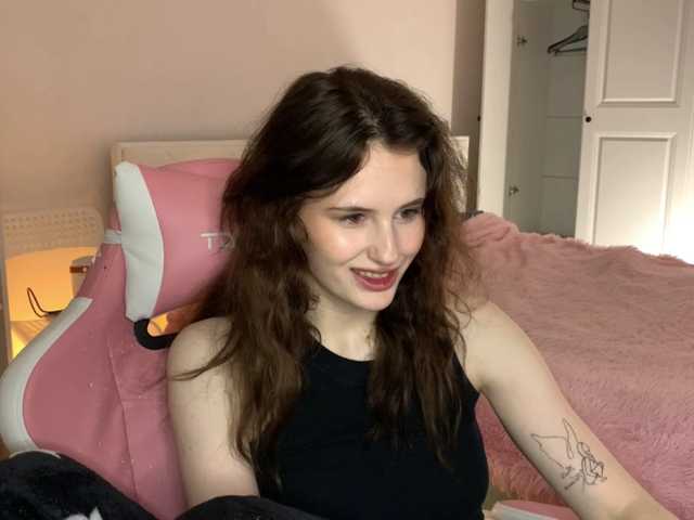 MilaElin live cam on BongaCams