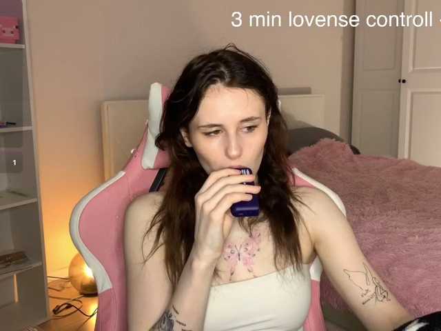 MilaElin live cam on BongaCams