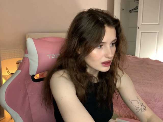 MilaElin live cam on BongaCams
