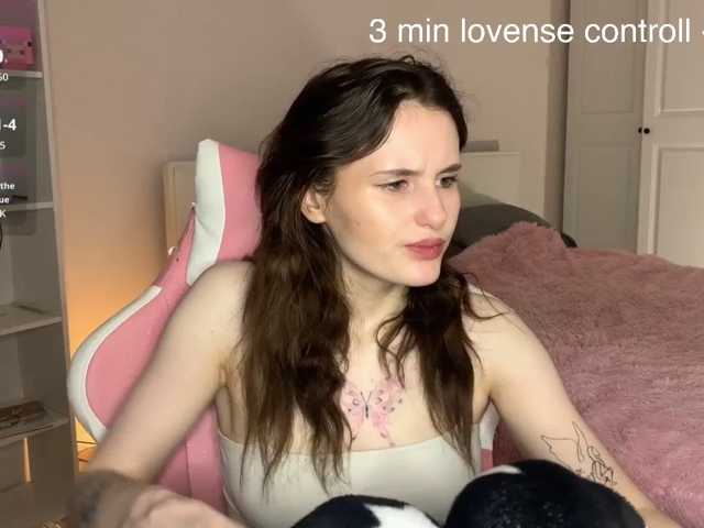 MilaElin live cam preview