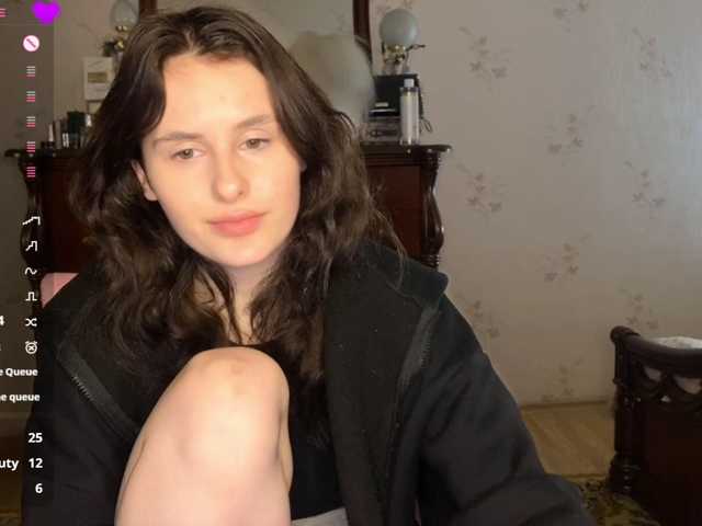 MilaElin live cam on BongaCams