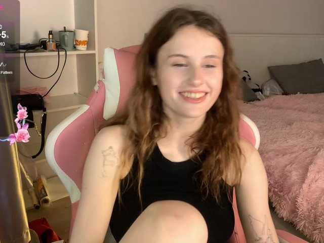 MilaElin live cam on BongaCams