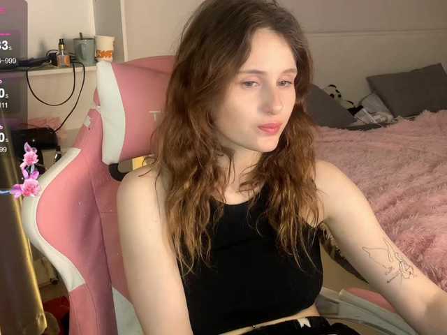 MilaElin live cam on BongaCams