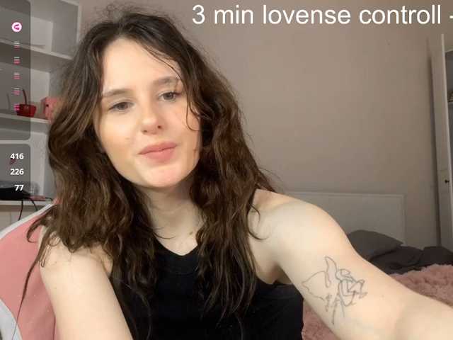 MilaElin live cam on BongaCams