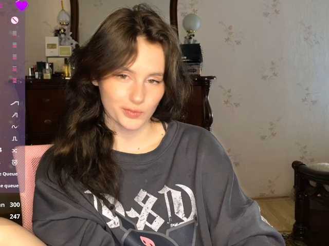 MilaElin live cam on BongaCams