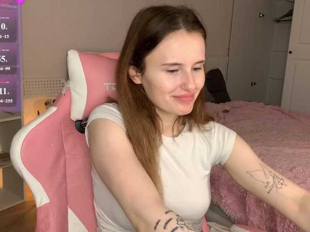 MilaElin live cam on BongaCams