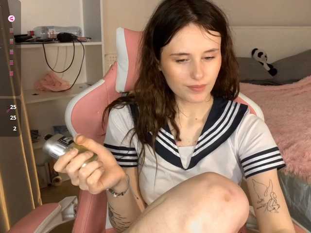 MilaElin live cam on BongaCams
