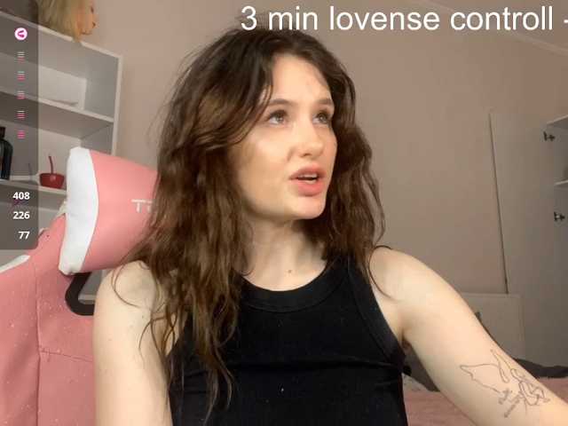 MilaElin live cam on BongaCams