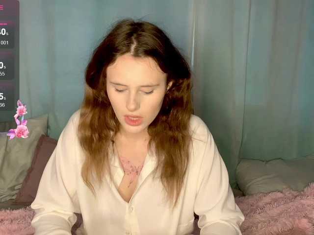 MilaElin live cam on BongaCams