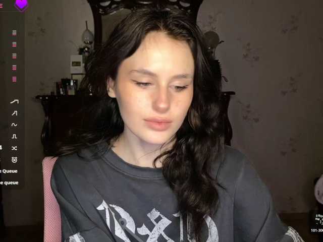 MilaElin live cam on BongaCams