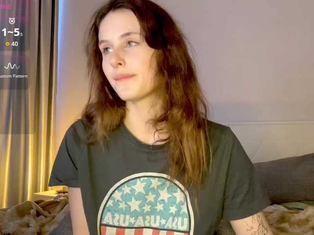 MilaElin live cam