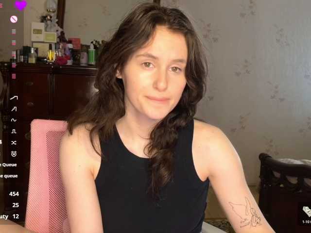 MilaElin live cam on BongaCams
