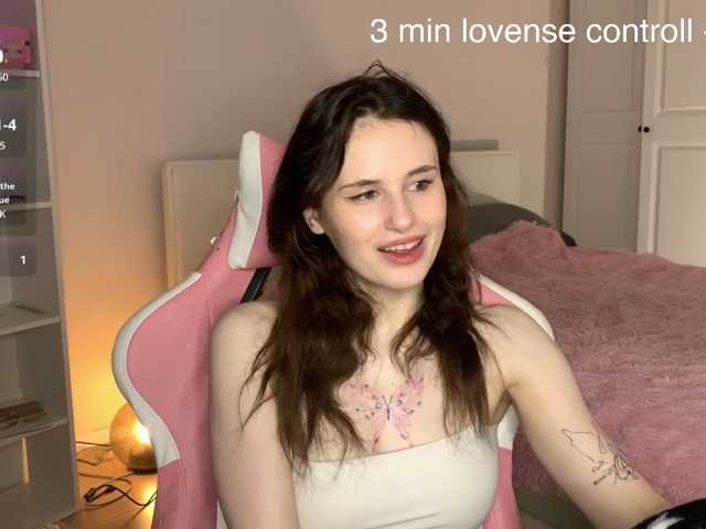MilaElin live cam on BongaCams