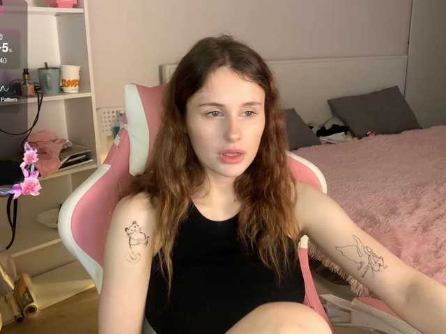 MilaElin live cam on BongaCams