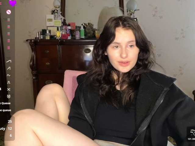 MilaElin live cam on BongaCams