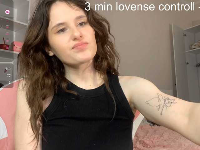 MilaElin live cam on BongaCams