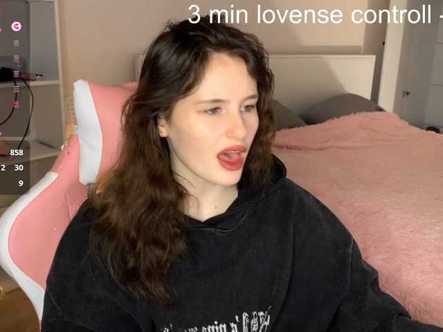 MilaElin live cam on BongaCams