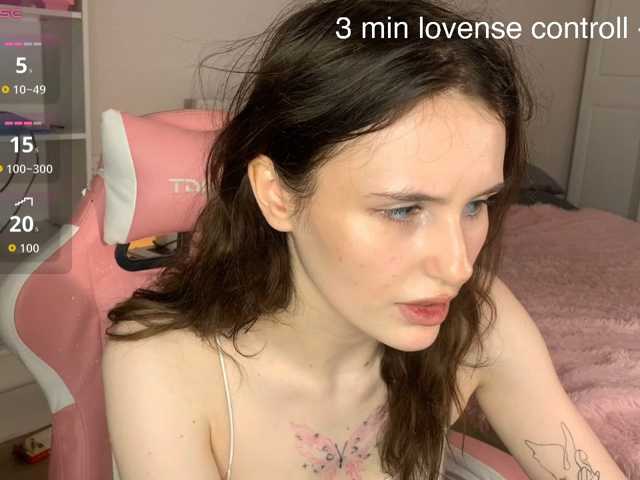 MilaElin live cam on BongaCams