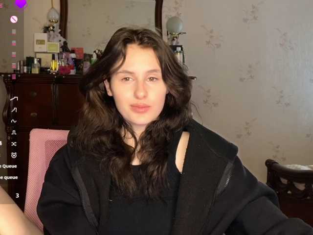 MilaElin live cam on BongaCams
