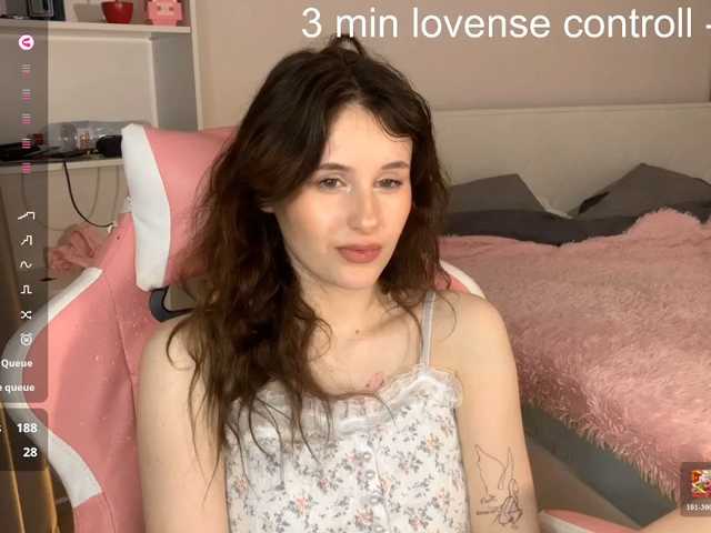 MilaElin live cam on BongaCams