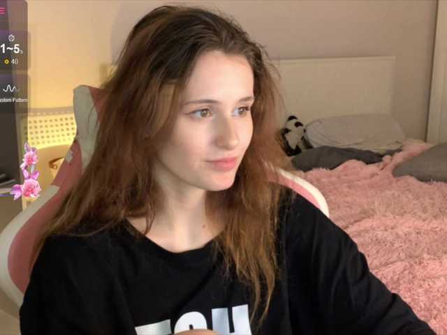 MilaElin live cam on BongaCams