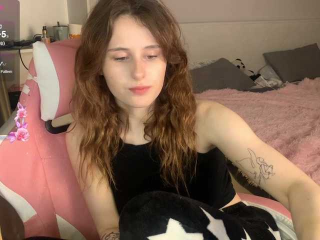 MilaElin live cam on BongaCams