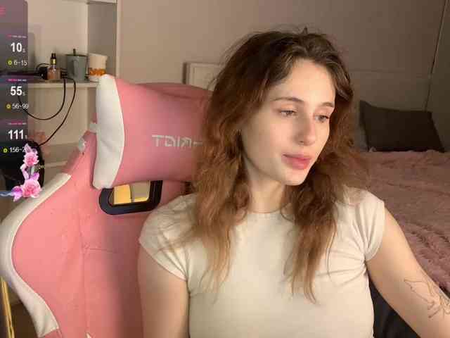 MilaElin webcam