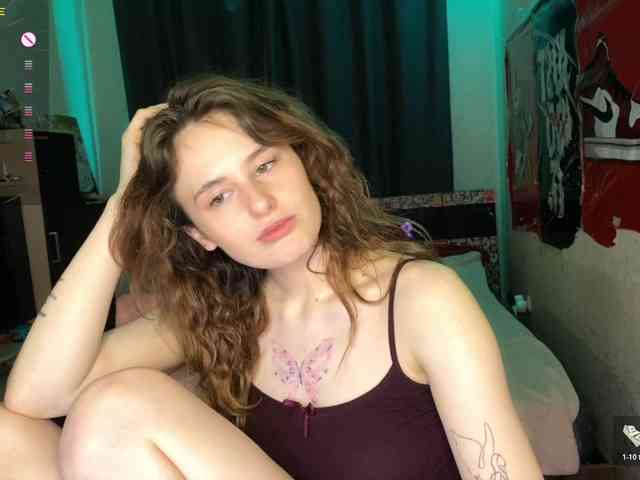 MilaElin webcam