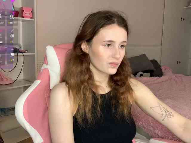 MilaElin webcam
