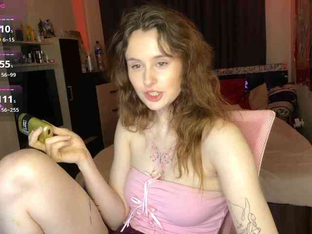 MilaElin webcam