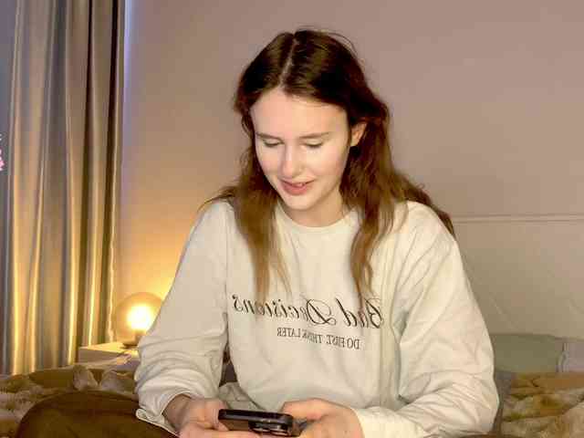 MilaElin webcam